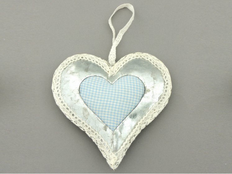 Metalinė mėlyna širdis