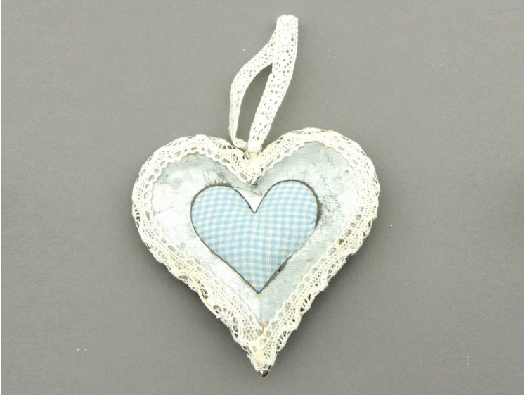 Metalinė mėlyna širdis